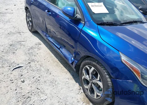 2021 Kia Forte Lxs z USA, uszkodzony, nr VIN 3KPF24AD5ME291444